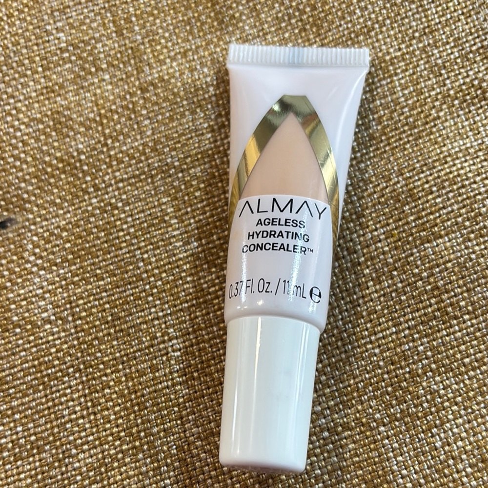 Almay Ageless Hydrating Concealer
